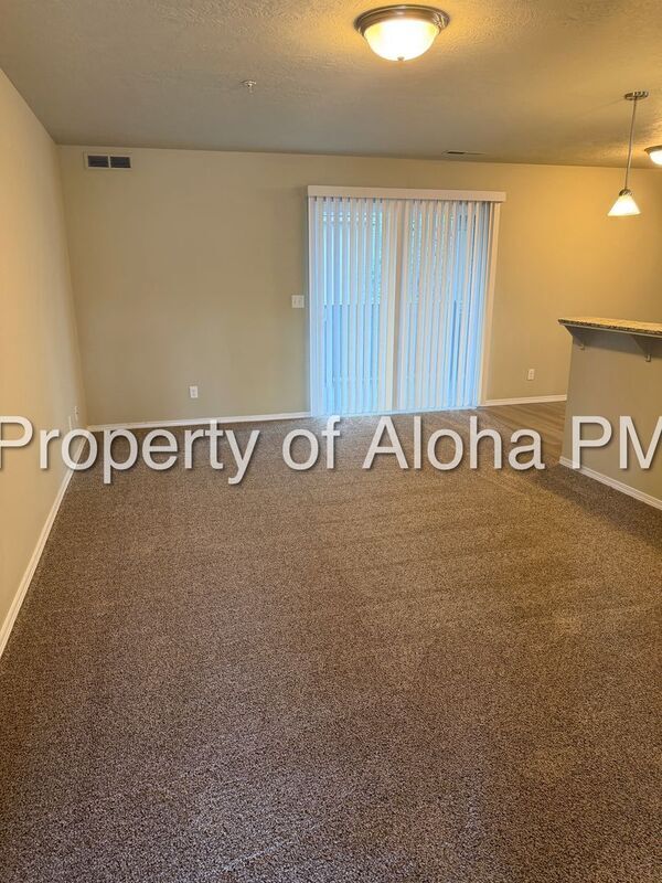 Photo - 1023 W Pine Ave