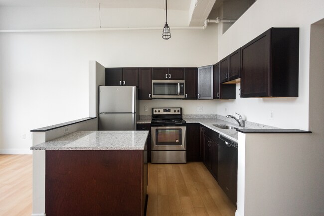 Photo - 4600 Woodward Ave Unit 404