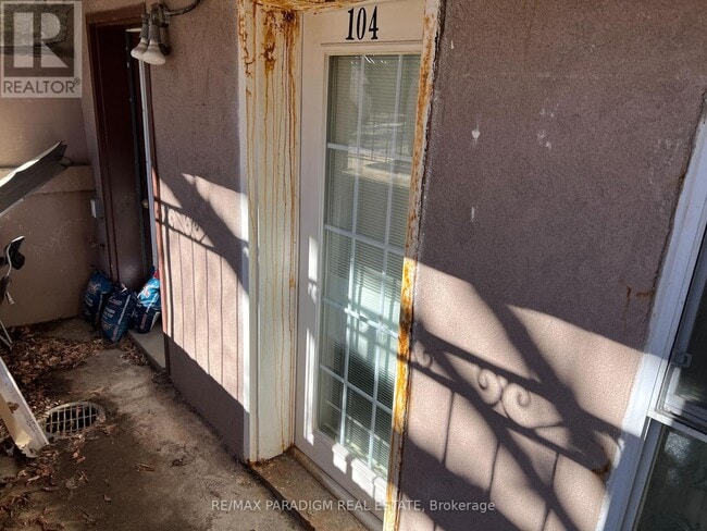 Photo - 869 Broadview Ave Unité 104