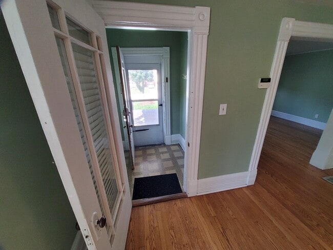 Photo - 1134 N 44th St Unit Lower