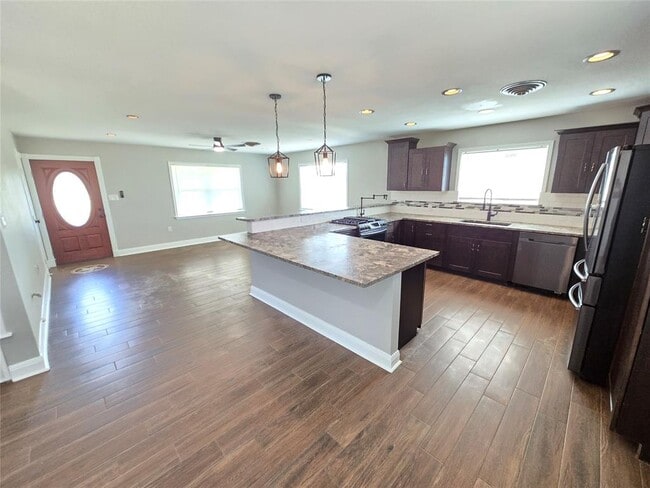 Photo - 1261 N Patterson Ave