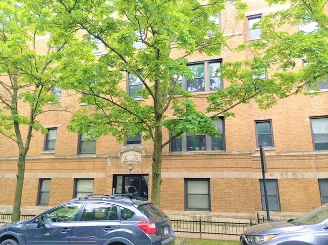 Building Photo - 0 bedroom in CHICAGO IL 60625 Unit 1 Rental