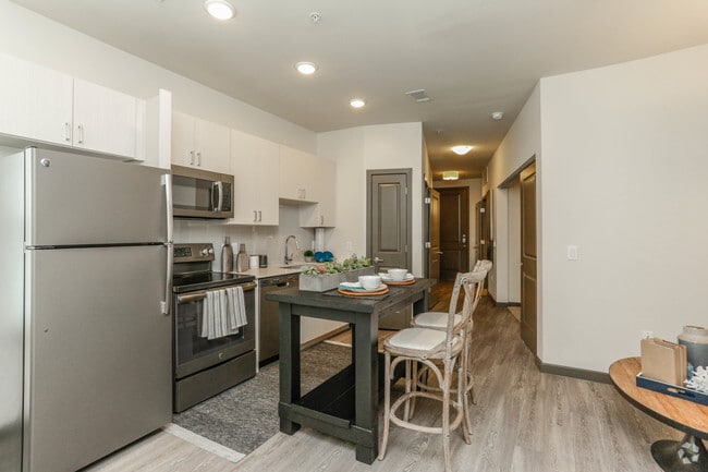 Photo - Marina Bend At Clear Creek