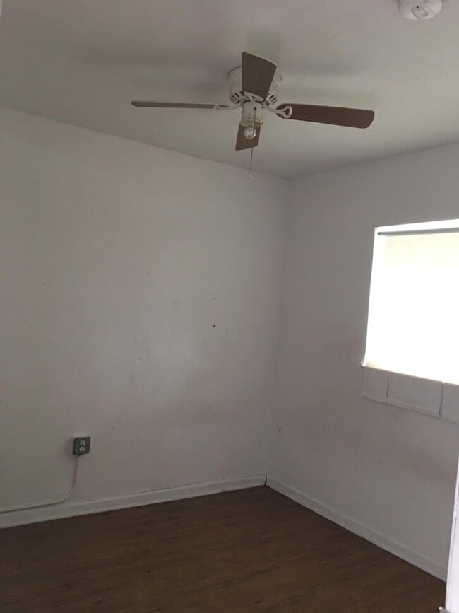 6321 Pembroke Rd
