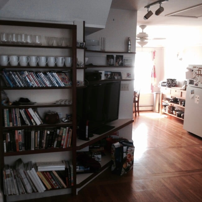 Photo - 889 Hope St Unit 3