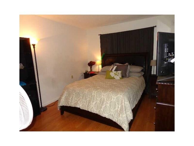 Photo - 7120 NW 179th St Unit 204