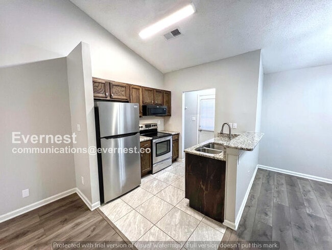 Photo - 7065 Village Ln