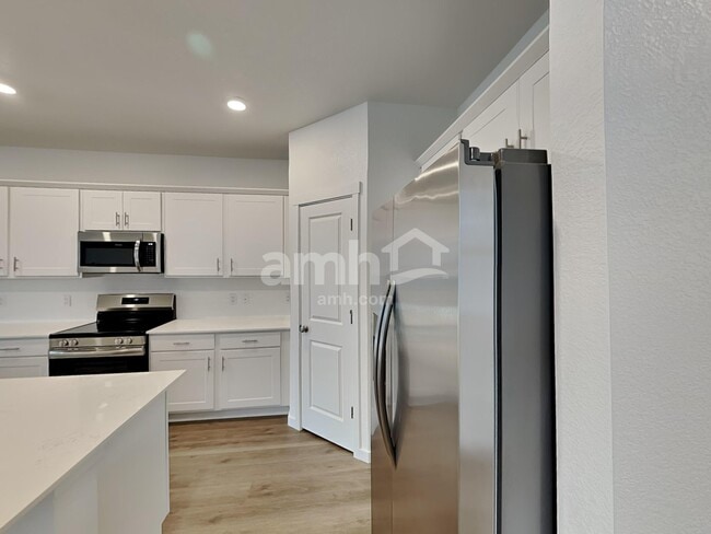 Photo - 26101 E Calhoun Pl