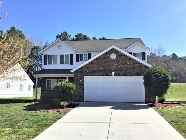 Photo - 115 Walnut Crossing Dr House