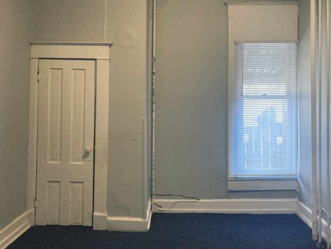 Photo - 626-628 W Main St Unit 626 #1