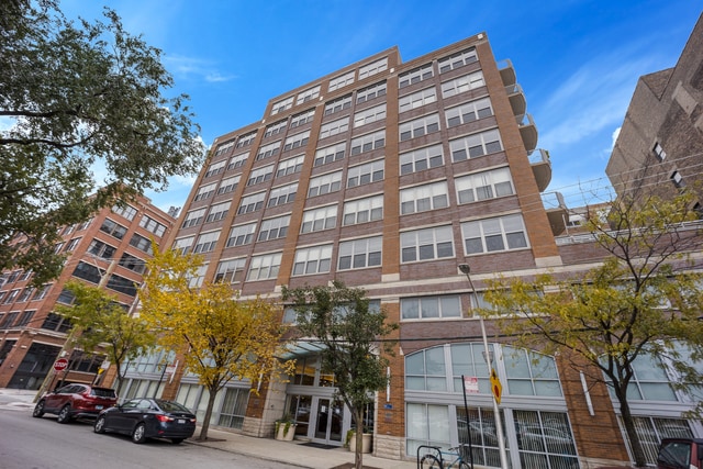 Photo - 933 W Van Buren St Unit 302