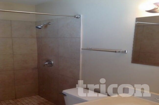 Photo - 120 Waverly Dr