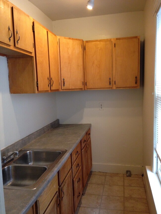 Photo - DICKERMAN Unit 2