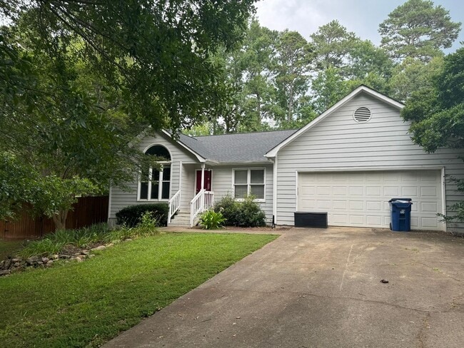 Photo - Wonderful Bogart Home in Pleasant Pines!