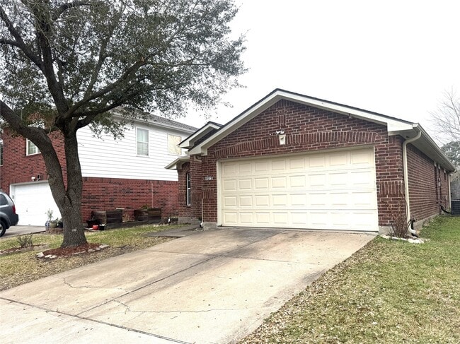 Photo - 8915 Canton Park Ln