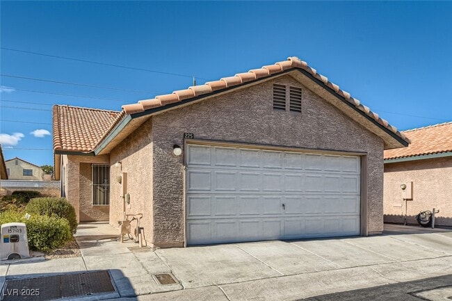 Building Photo - 225 Crosswind Way Rental