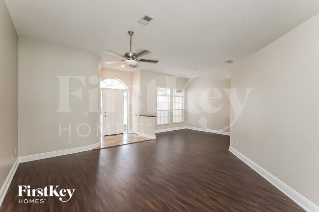 Photo - 28721 Cottagewood Dr