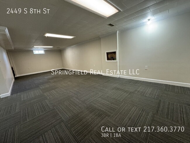 Photo - 2449 S 8th St