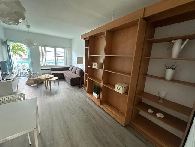 Building Photo - 6498 Collins Ave Unit 48