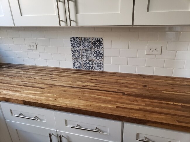 Photo - 5648 W Goodman St Unidad 2
