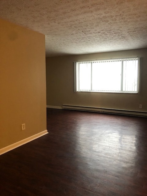 Photo - Hamburg Heights Unit 308