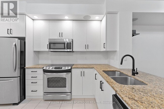 Photo - 205 Sherway Gardens Rd Unité 212