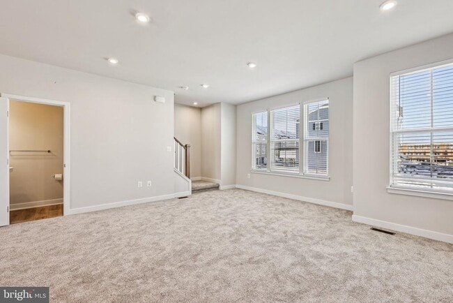 Photo - 9287 Tanfield Dr