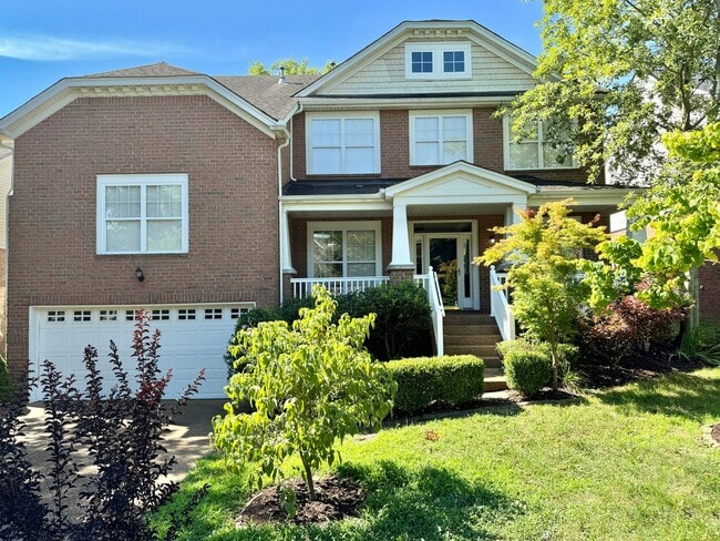 Building Photo - 3 Bed, 2 Offices, 2.5 Bath w/ 2 Car Garage...