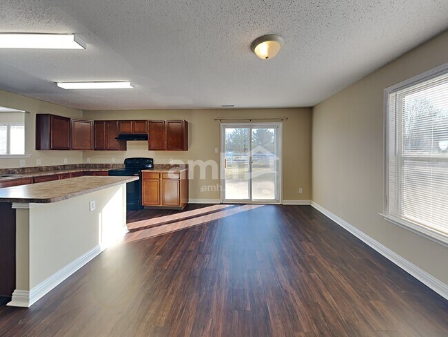 Photo - 8339 Firefly Way