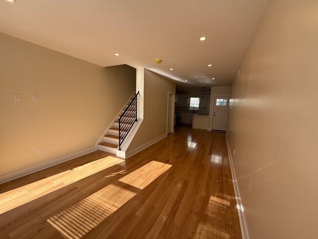 Photo - 2513 W Seybert St