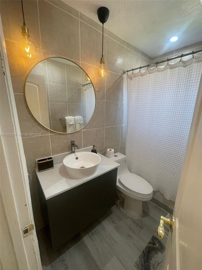 Photo - 1736 N 16th Ct Unidad A