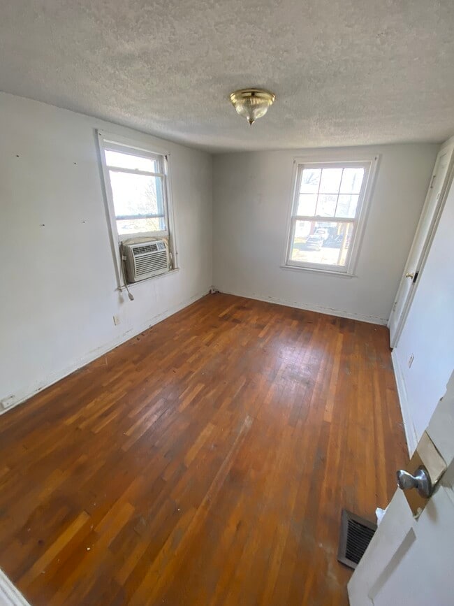 Photo - 2429 Bretton Pl