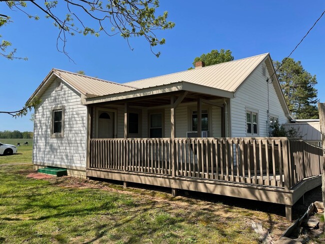 2 BED, 1 BATH HOME LOCATED IN DENTON! - 2 BED, 1 BATH HOME LOCATED IN DENTON!