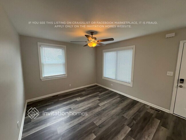 Photo - 3216 Holland Ln