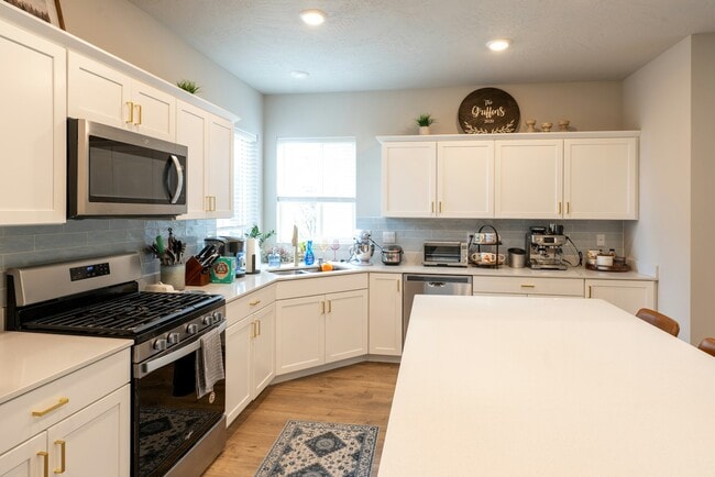 Photo - 8210 Allora Rd