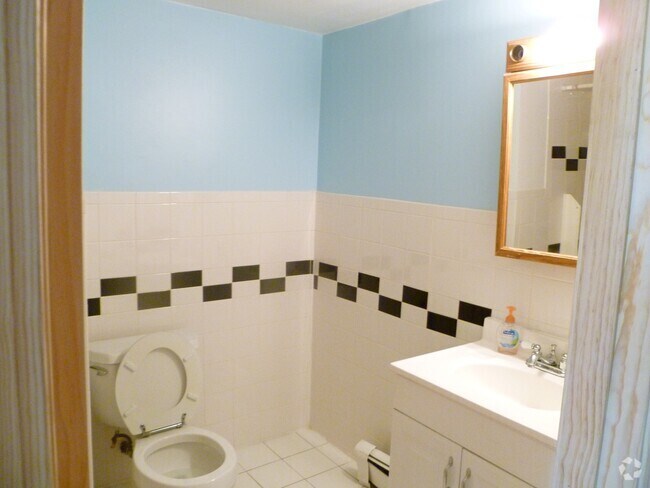 Building Photo - 838 Huntington Ave Unit 2 Rental