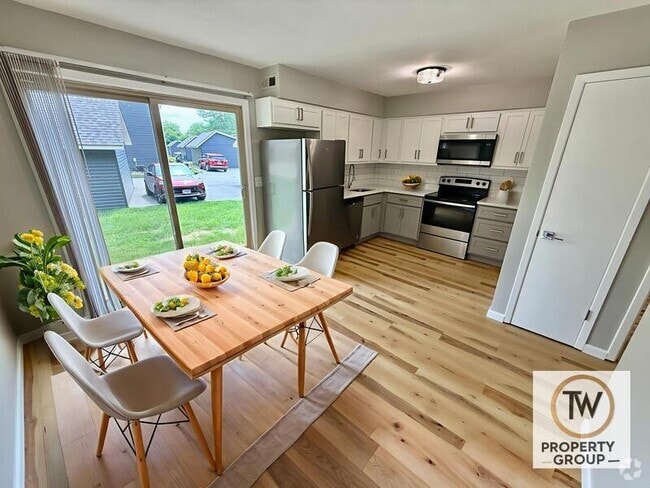 Building Photo - 830 White Oak Dr Unit 3 Rental