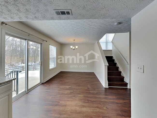 Photo - 568 Princeton St