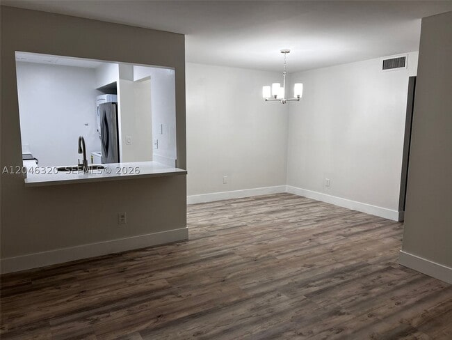 Building Photo - 2610 W 67th Pl Unit 21-14