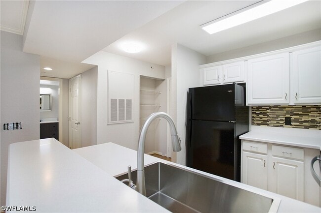 Photo - 8271 Key Royal Cir Unit 924
