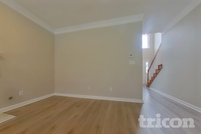 Photo - 1728 Brandon Lee Way SW