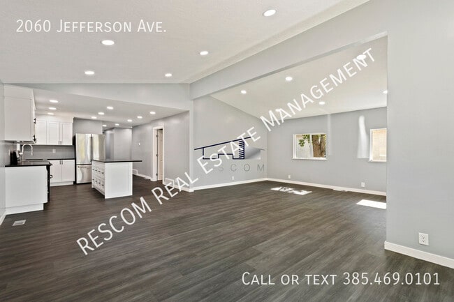 Photo - 2060 Jefferson Ave