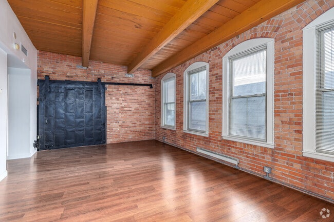 Estudio - 423 pies cuadrados - Sala de estar - Nettleton Commons Apartments