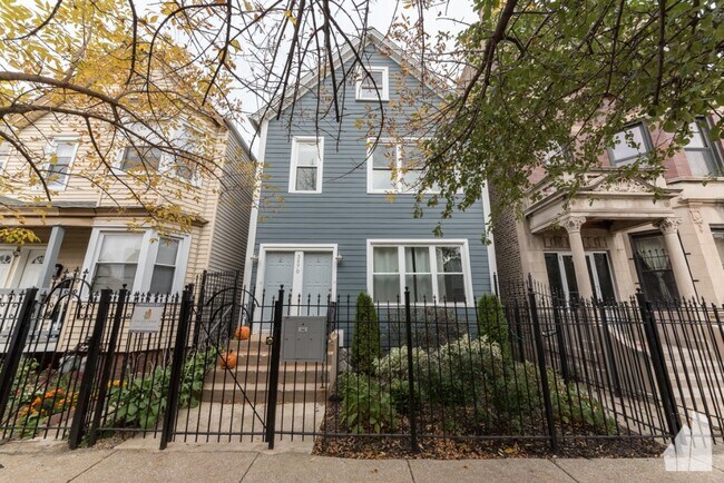 Photo - 3570 W Dickens Ave Condo Unit 2