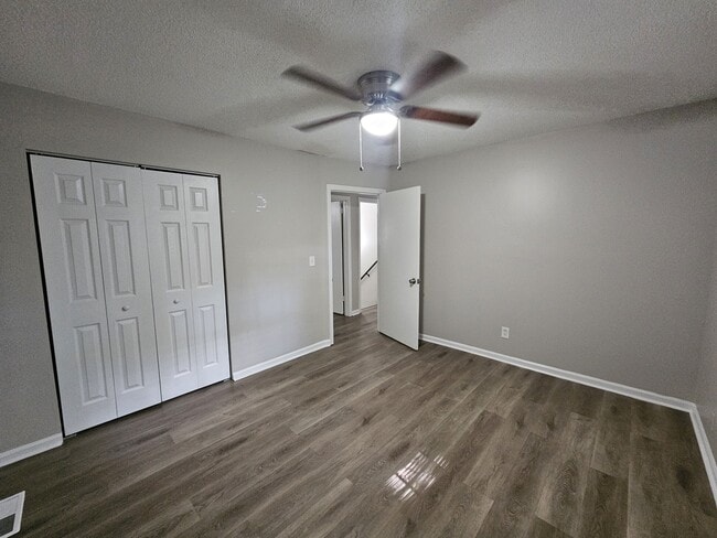 Building Photo - 1108 Thomas Ln