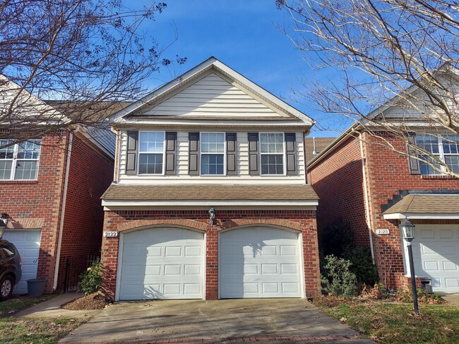 3 Bed 2.5 Bath Townhouse - 3 Bed 2.5 Bath Townhouse