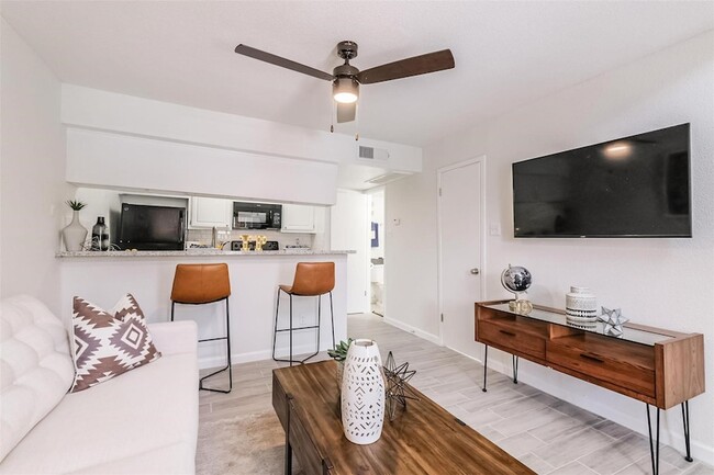 Photo - 8162 Richmond Ave. Unit 3002