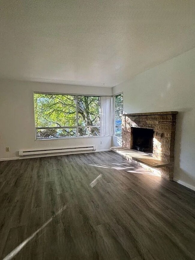 Photo - ar14000 Unit 14004