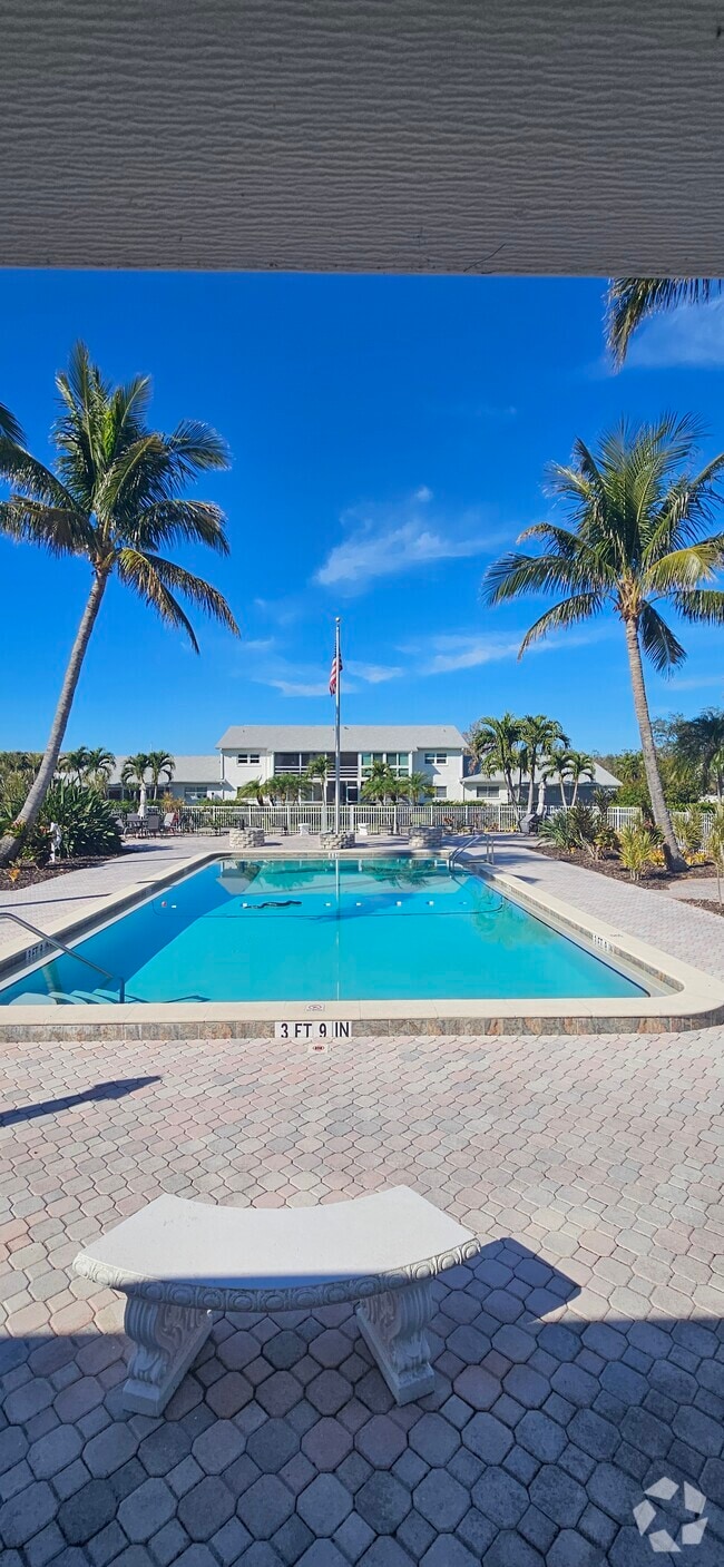Large community heated pool - 8740 Lueck Ln Unit #G2 Rental
