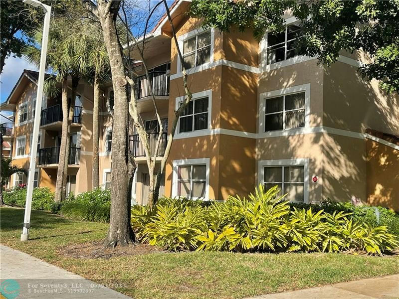 Photo - 8761 Wiles Rd Condo Unit 306